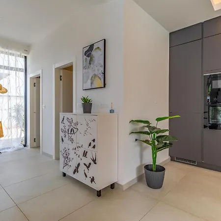 In With Kitchen *