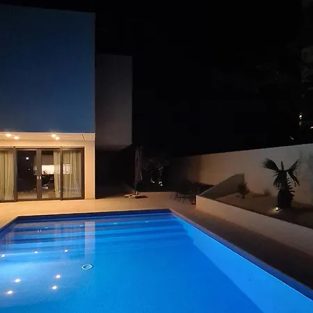 Dom wakacyjny In With Kitchen