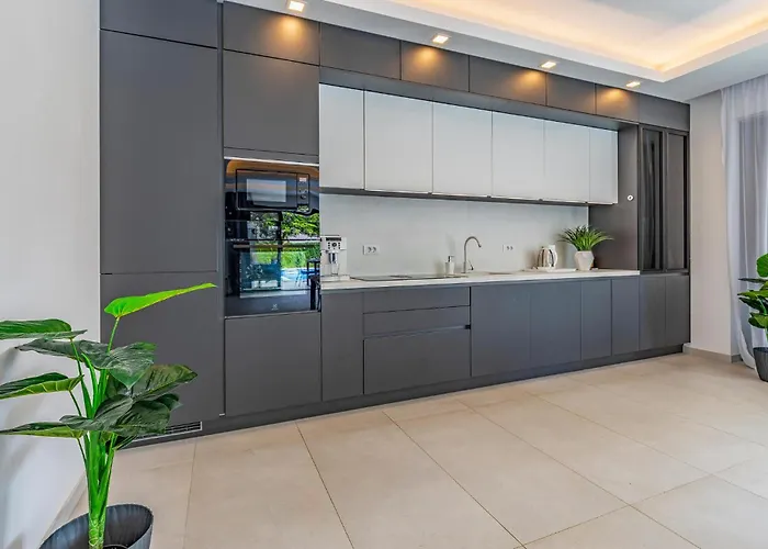 In With Kitchen بيت للعطل