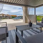 Luxurious Home In Pula Casa de Férias