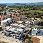 Luxurious Home In Pula *