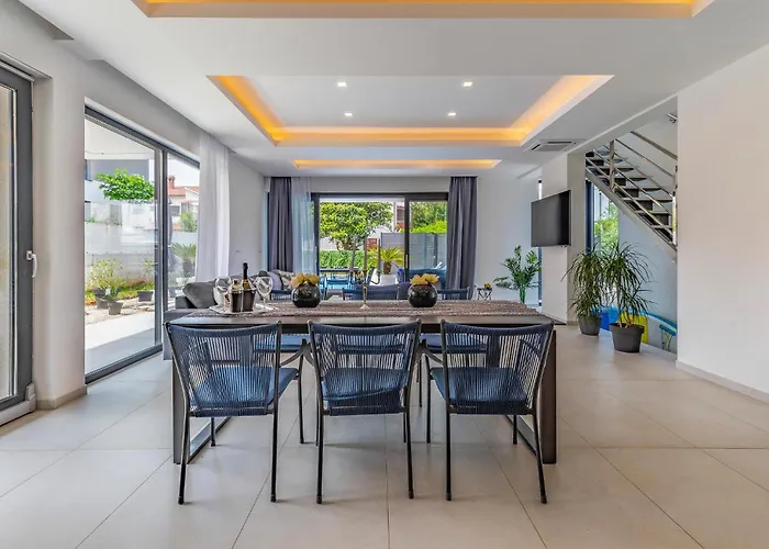 펜션 In With Kitchen 풀라